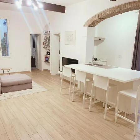 Apartment Premium In The Center - Via Orfeo 12 *